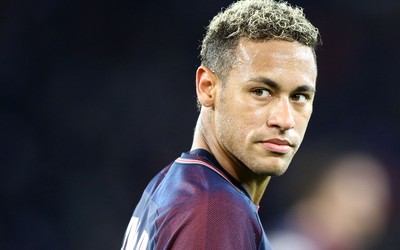 ROR电竞热评-于帕梅卡诺这转身一世纪